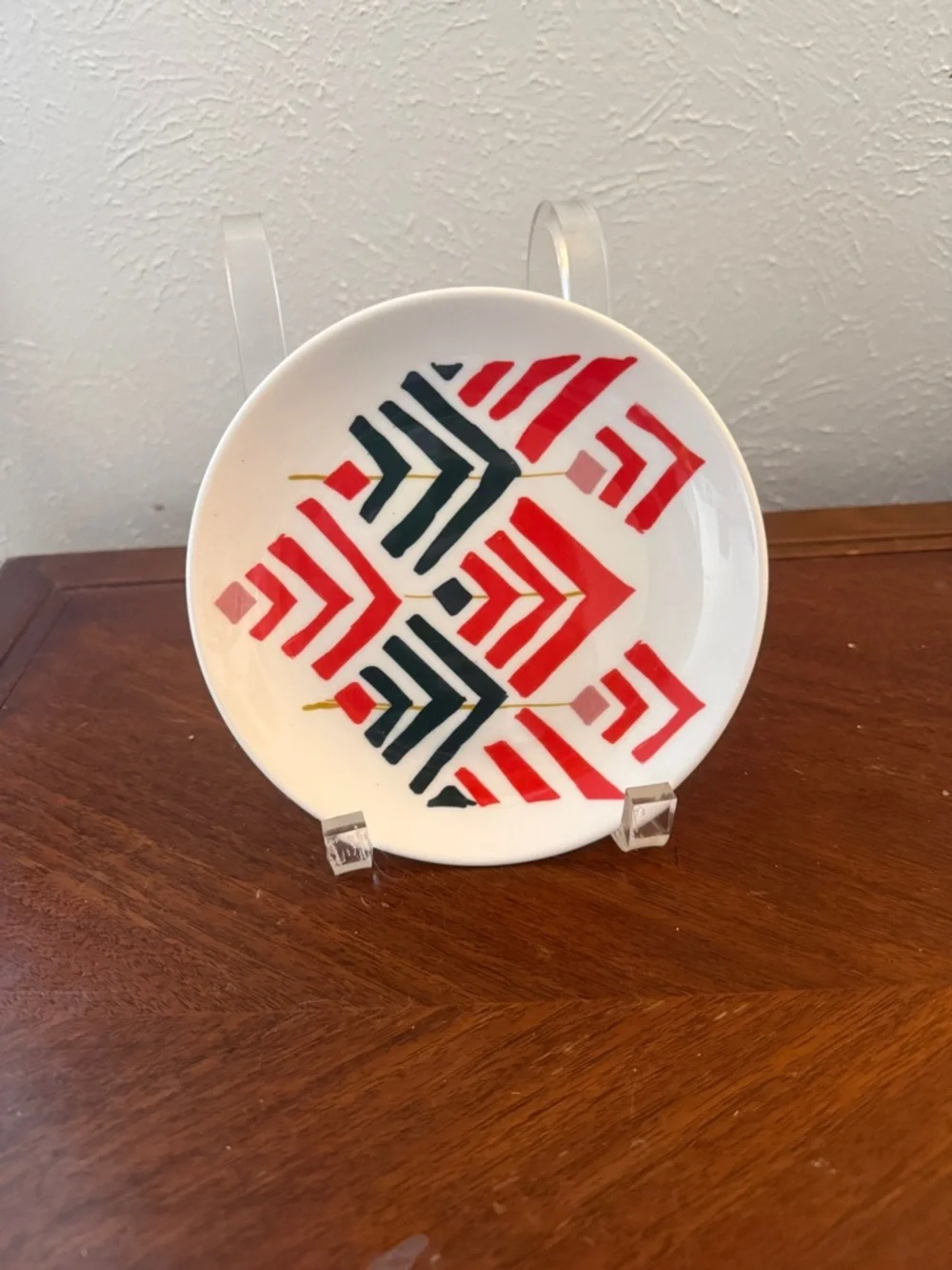 Crate&Barrel Geometric Pattern Decorative Plate - Red & Black-Set of 8